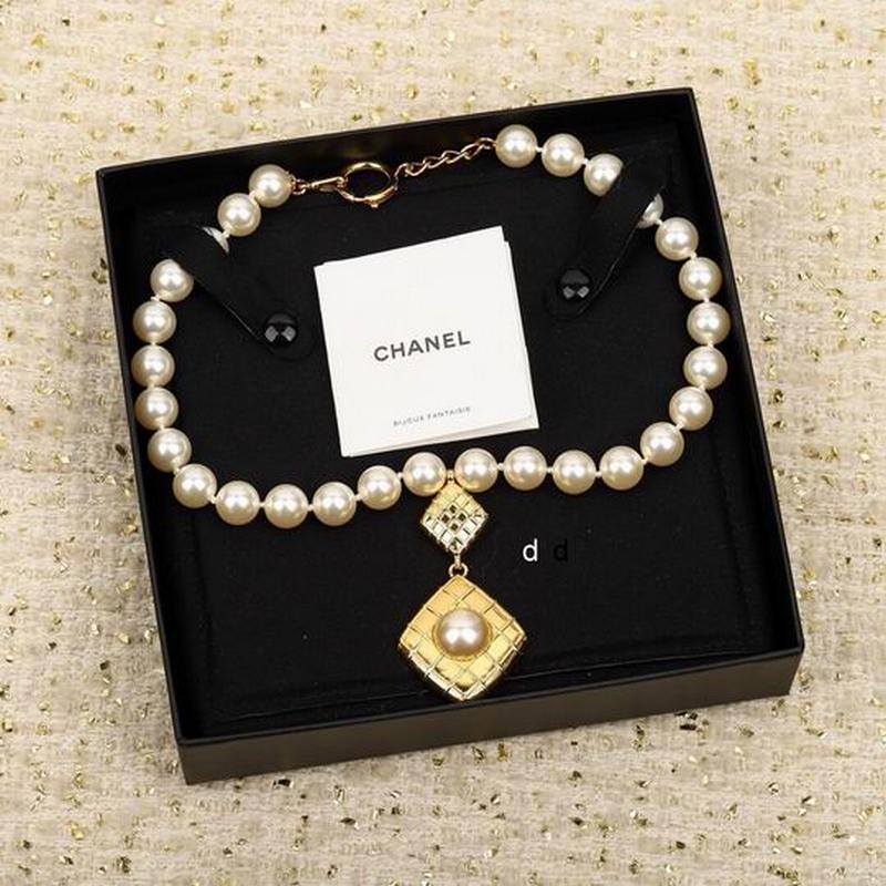 Chanel Necklaces 106